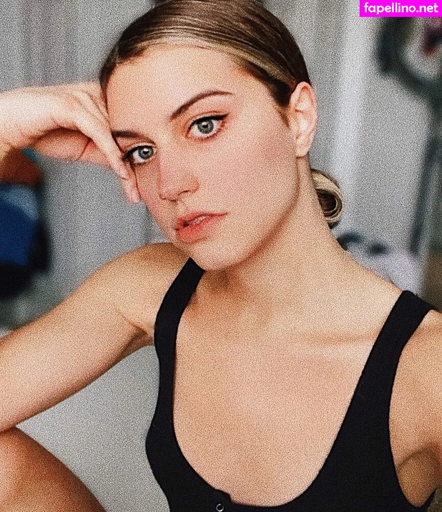 SeaineLove, sophiesommers, sunseaine Nude Leaked OnlyFans Photo #rOc2plGmq8