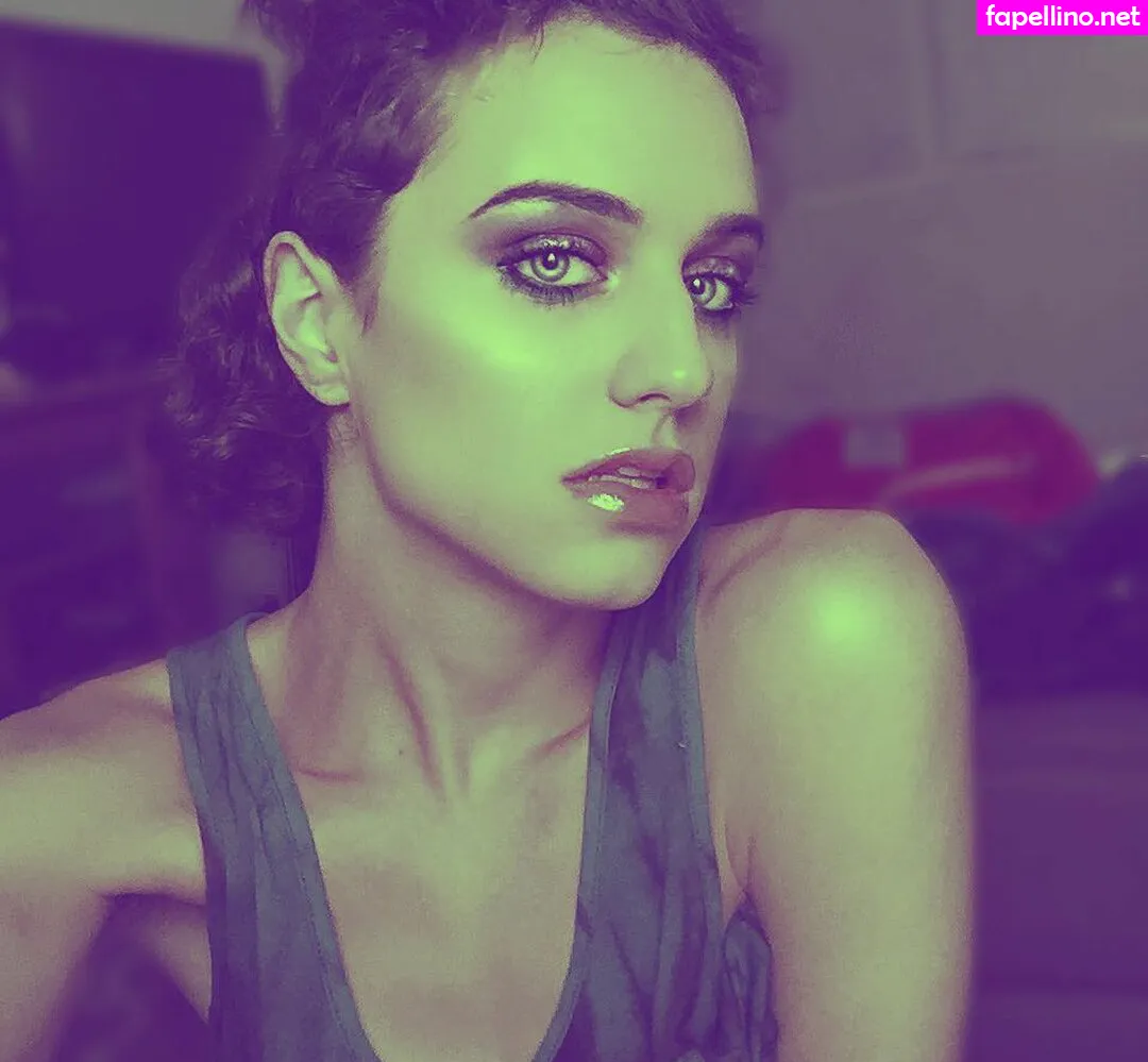 SeaineLove, sophiesommers, sunseaine Nude Leaked OnlyFans Photo #xK5FiZABc4