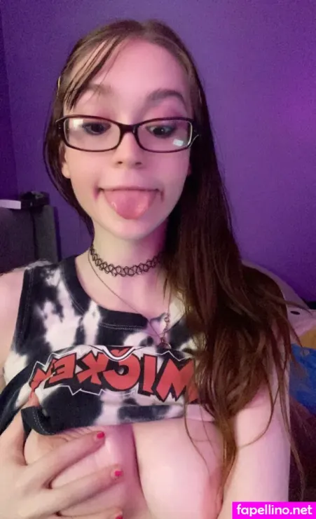 Sophiespring OnlyFans Thumbnail #9xmE9p4zub