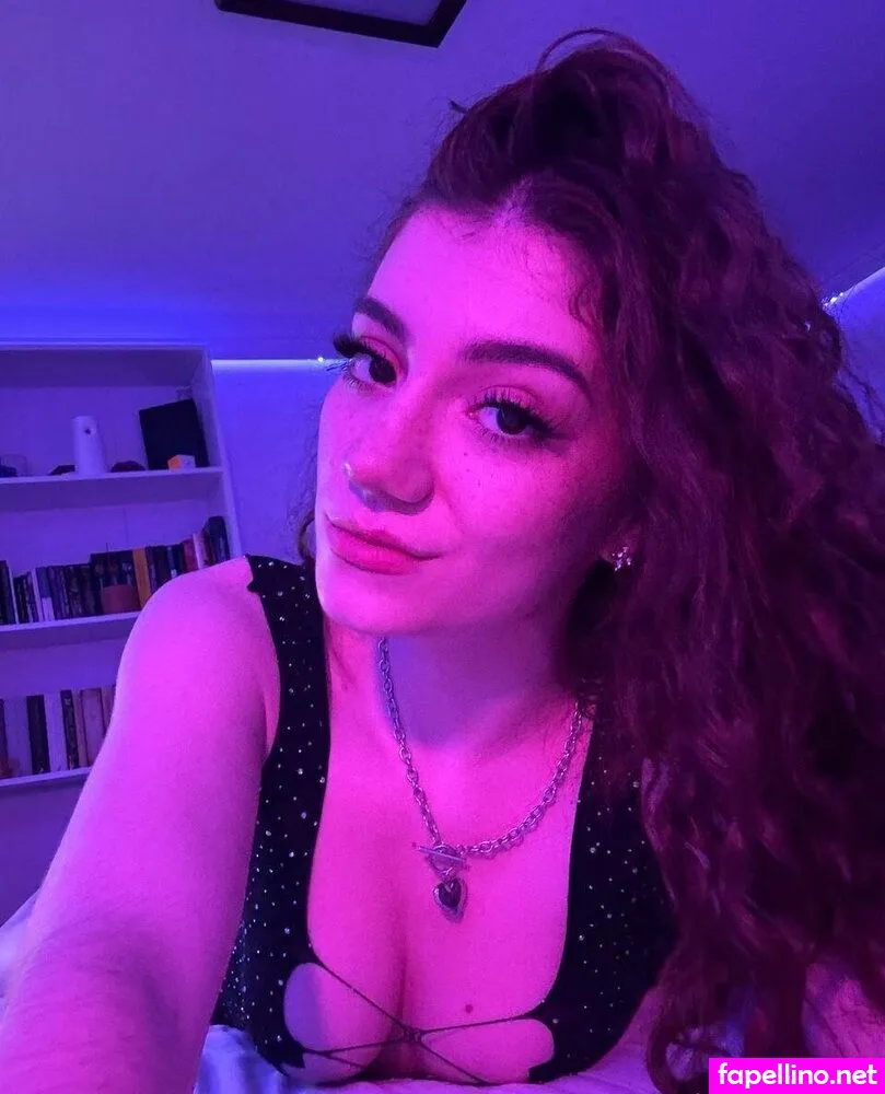 sophiesred, sophiessoler_reels Nude Leaked OnlyFans Photo #e4y1BblbTl