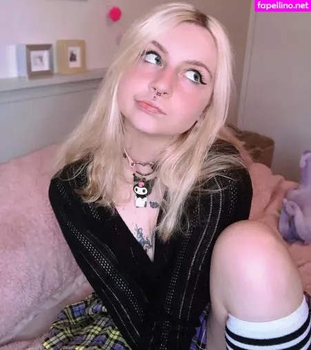 Sophiieon OnlyFans Thumbnail #awsuQWTdmE
