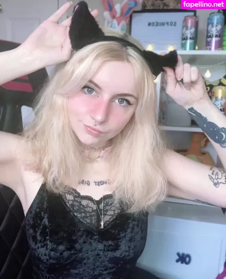 Sophiieon OnlyFans Thumbnail #hBAtr4bHUM