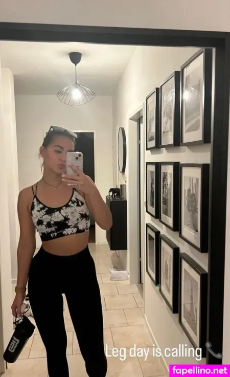 Sophmrie OnlyFans Thumbnail #8bD6y5O6Bg