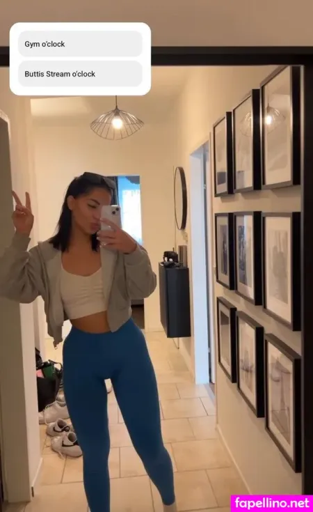 Sophmrie OnlyFans Thumbnail #KvQD03vIB0