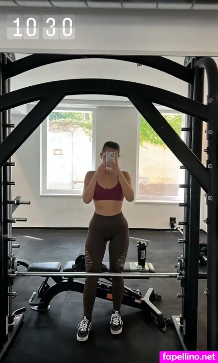 Sophmrie OnlyFans Thumbnail #NLYRxwntOv