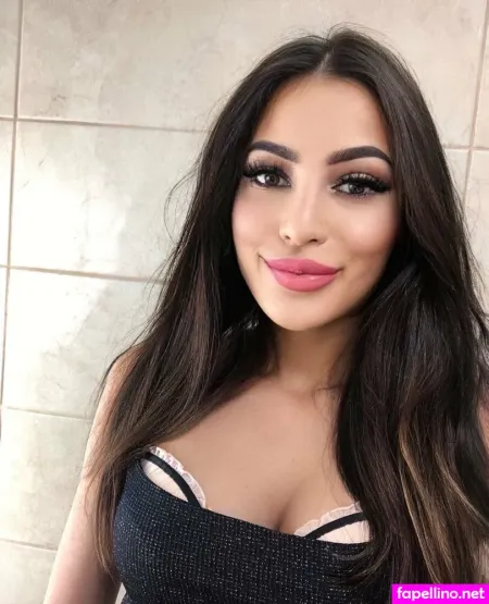 Sophydiva OnlyFans Thumbnail #CBgvfMOsIy