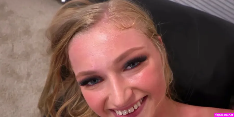 Sorority Mckenzie OnlyFans Thumbnail #C8l1wiS8Yn