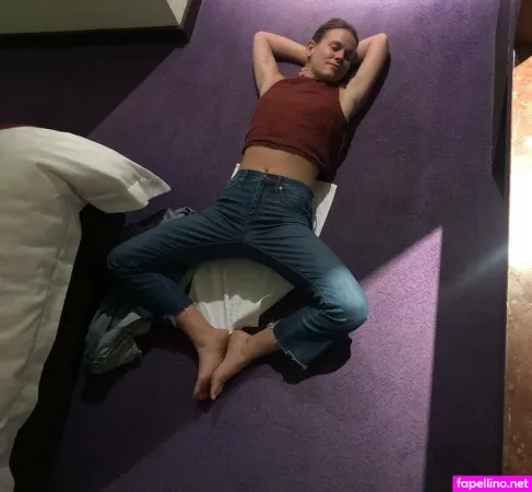 Sosie Bacon OnlyFans Thumbnail #AIoZa2mize