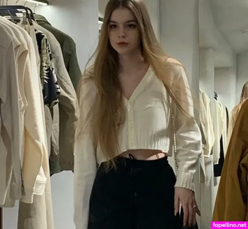 Sosihue OnlyFans Thumbnail #m4ndbwv6nd