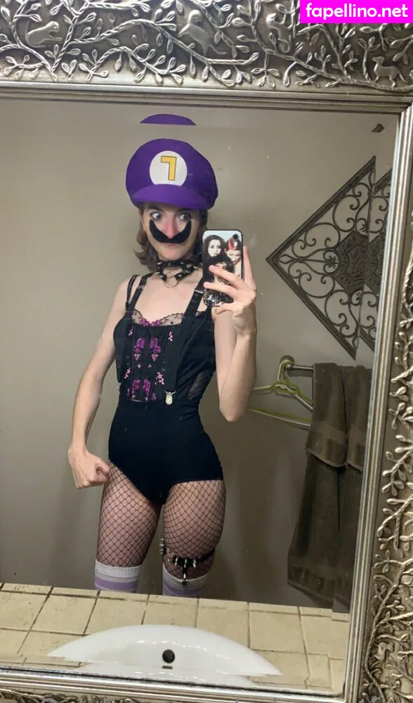Emmanooodle, depressedrevolutionariesinlov, soupybrat Nude Leaked OnlyFans Photo #EacSYBFbcG