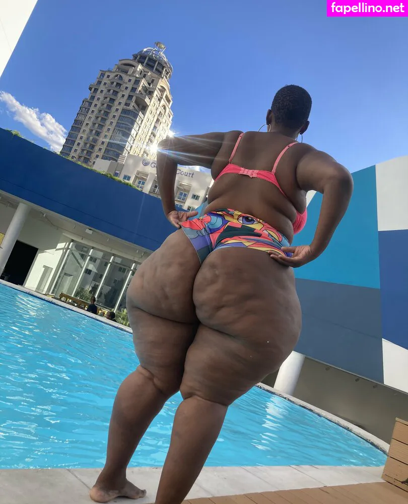 african.babez, the_real_liso Nude Leaked OnlyFans Photo #yhegoiec8u