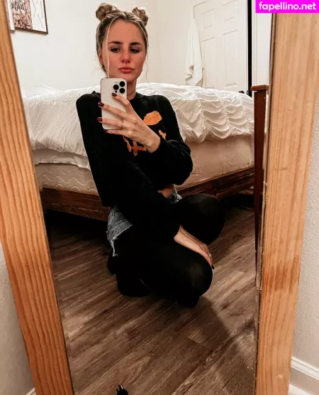 Southern Belle Brook OnlyFans Thumbnail #t8okd0KxHd