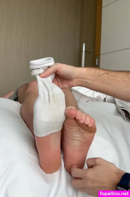 Southernfeetandtickling OnlyFans Thumbnail #3Wo3ZXewOM