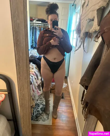 Southerngirlstuckupnorth OnlyFans Thumbnail #d42CGaOxHY