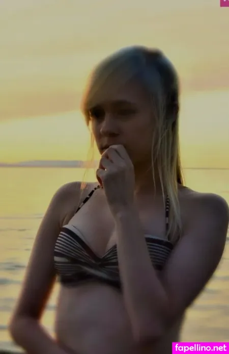 Sovitia Nikayx OnlyFans Thumbnail #xu8nMXYi7W