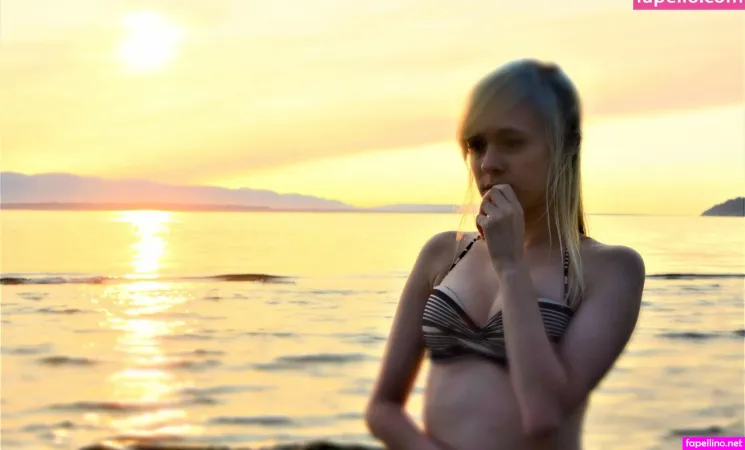 Sovitia OnlyFans Thumbnail #rZ7QPfFT98