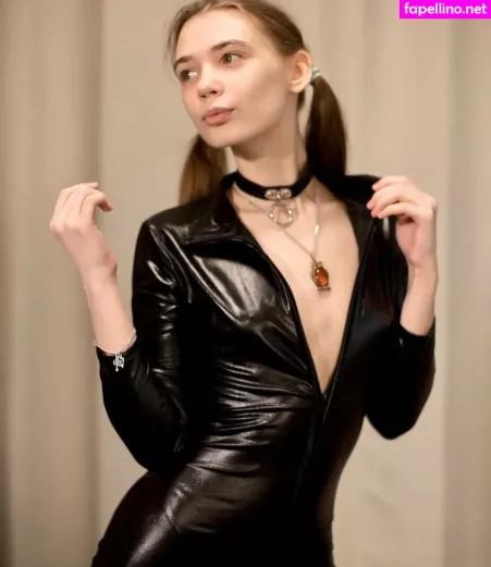 Sowa Valeri OnlyFans Thumbnail #CVpelpnvvy