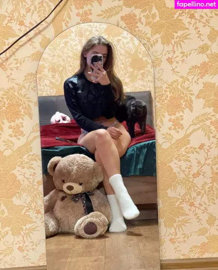 Sowa Valeri OnlyFans Thumbnail #IgKCDygjLV