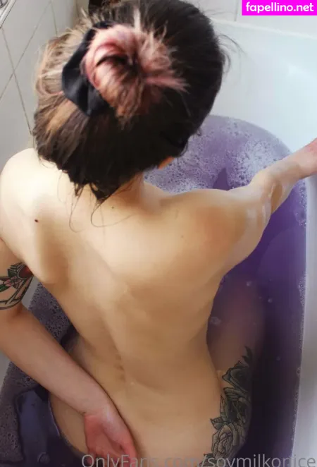 Soymilkonice OnlyFans Thumbnail #9ioPBB8AIy