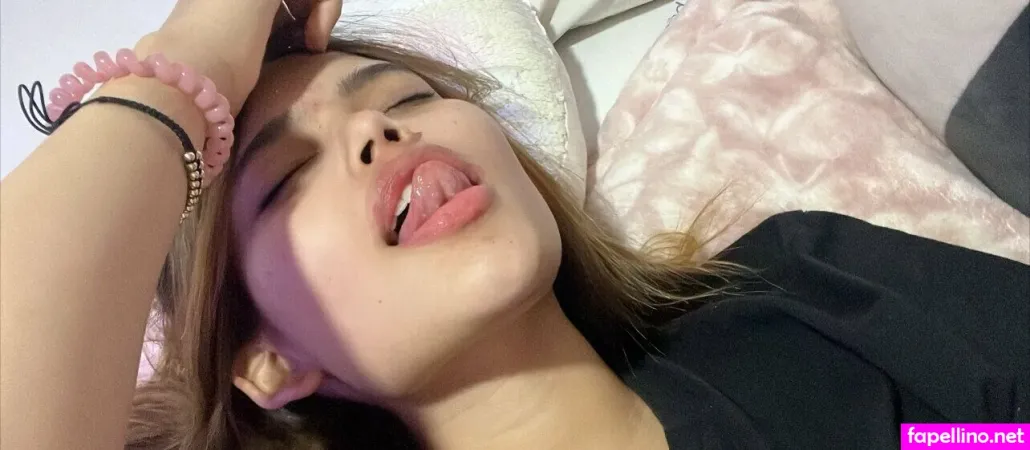 Soyymicaela OnlyFans Thumbnail #32pO9hhiXK