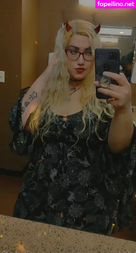 Spacevvitch666 OnlyFans Thumbnail #Ic8BCfUGyV