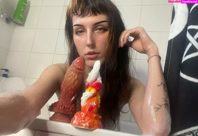 Spacey Alien OnlyFans Thumbnail #fJ3oE5UGra