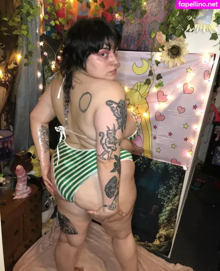 Spamqueen Spooky Cutie OnlyFans Thumbnail #2dADnP37Lz
