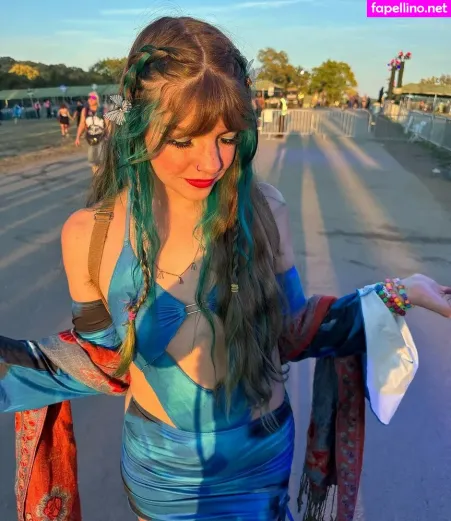 Sparkletaco7 OnlyFans Thumbnail #wMl8Kxn7j3