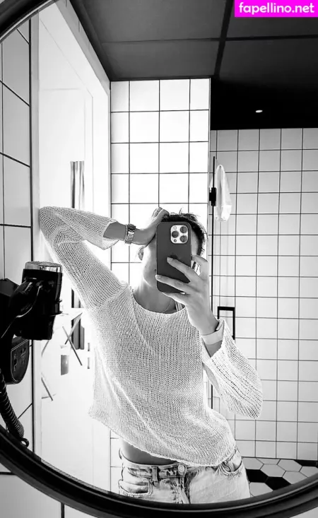 Speed Skater OnlyFans Thumbnail #bSZH36F7r9