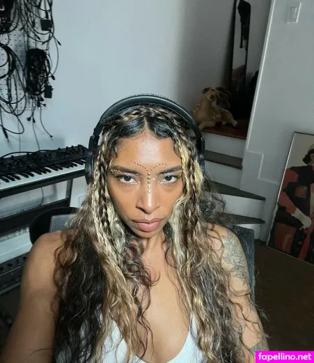 Spellling OnlyFans Thumbnail #tyL9BFIhqI