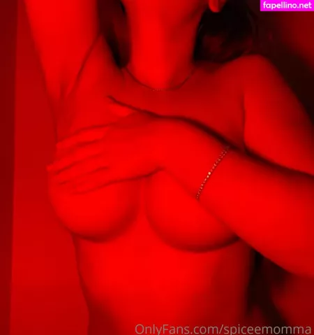 Spiceemomma OnlyFans Thumbnail #kPnVt8yvTo