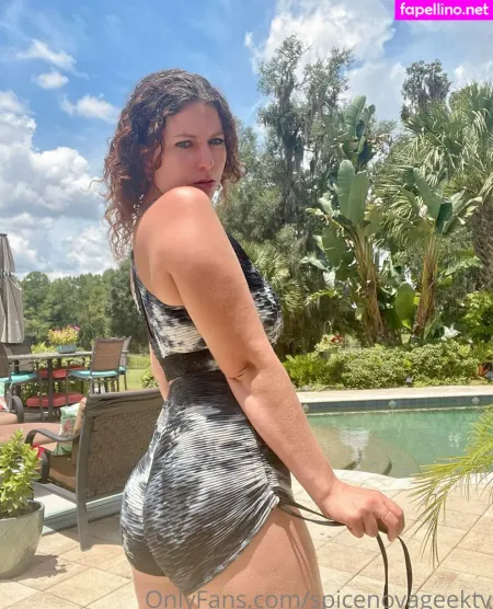 Spicenovageektv OnlyFans Thumbnail #D9laXAX7i2