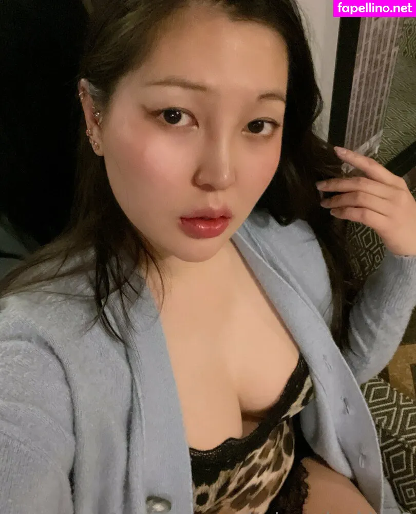 spicyasiankitty2, spicyasiankittyxo Nude Leaked OnlyFans Photo #eaWnDcirtO