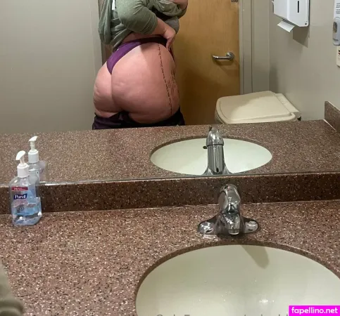 Spicybbwbxtch OnlyFans Thumbnail #Cw8irDKJEs