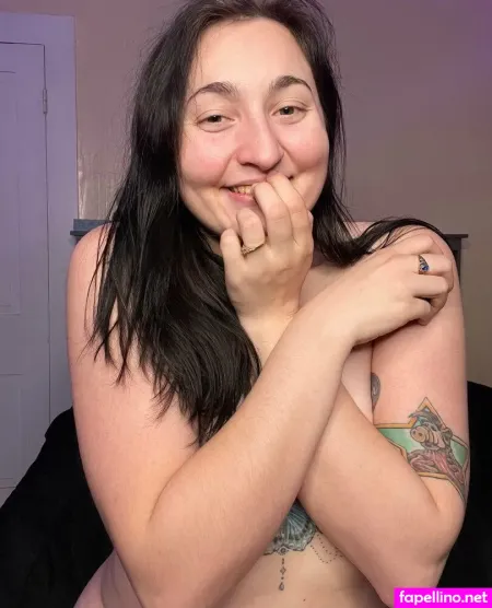 Spicybirdmom OnlyFans Thumbnail #B6t5CXsBum