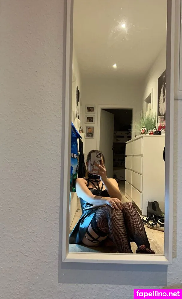 Spicyemma Nude Leaked OnlyFans Photo #8CjnphnBP5