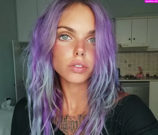 Spicyrollersg OnlyFans Thumbnail #IC41OrV0mM