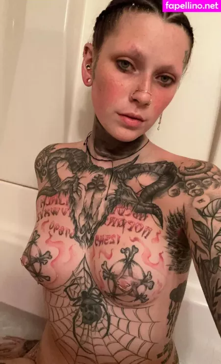 Spider Legs OnlyFans Thumbnail #X0rz1Ty9b7