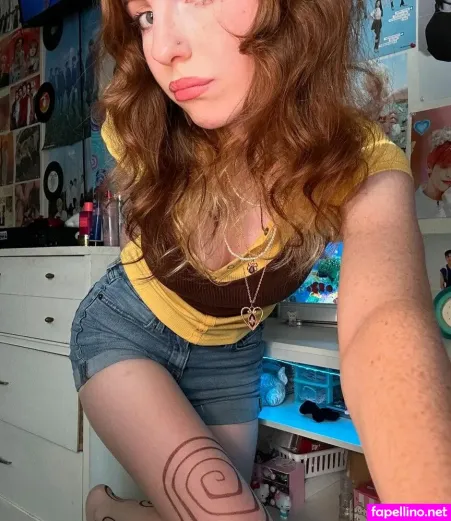 Spideryyem OnlyFans Thumbnail #3JKb3tJUEv