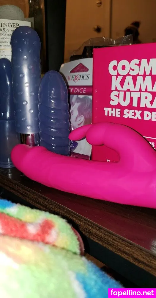 ieatmypancakeswithaspoon, spilledwine420 Nude Leaked OnlyFans Photo #7G5eW9d6uu