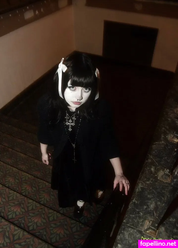 livingdeadd0ll_, spinechillx Nude Leaked OnlyFans Photo #8z5KC0yoDm