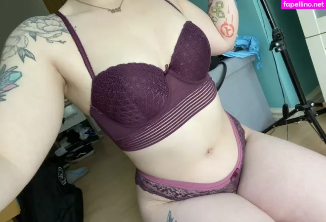 Spitwicked OnlyFans Thumbnail #EAmYLd7Yar