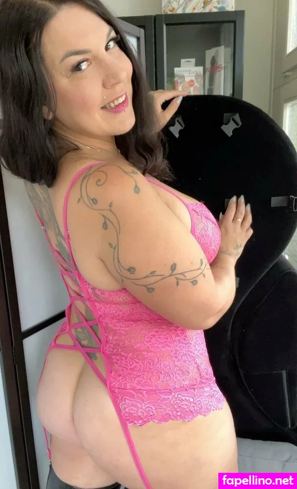 queenofsplash, splashqueenlola Nude Leaked OnlyFans Photo #GNV2ZSXrkq