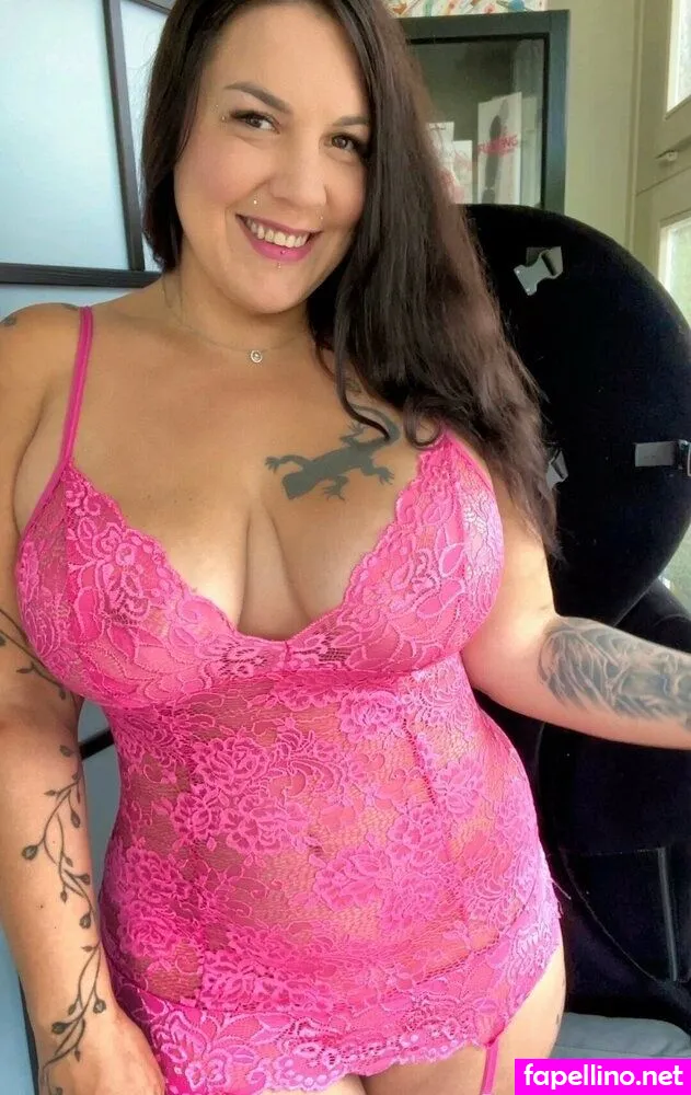 queenofsplash, splashqueenlola Nude Leaked OnlyFans Photo #IvsYyY3PtX