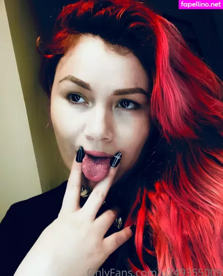 Split Girl OnlyFans Thumbnail #MFAxZLfyeX