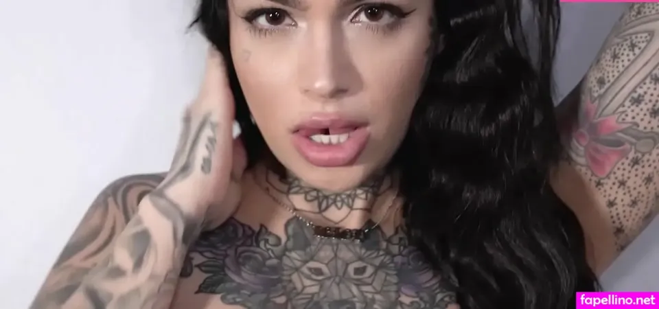 Split Tongue OnlyFans Thumbnail #JwXNLMXVGD