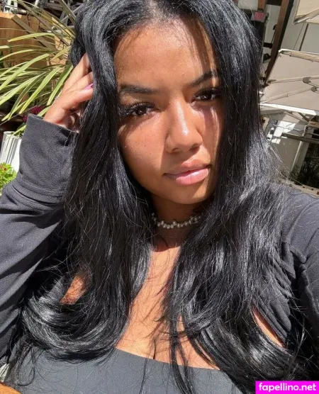 Spoiled Layla 1 OnlyFans Thumbnail #S6ZNZXfBTh