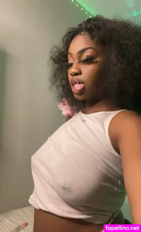 Spoiledmochi OnlyFans Thumbnail #XS8JSzU7Sj