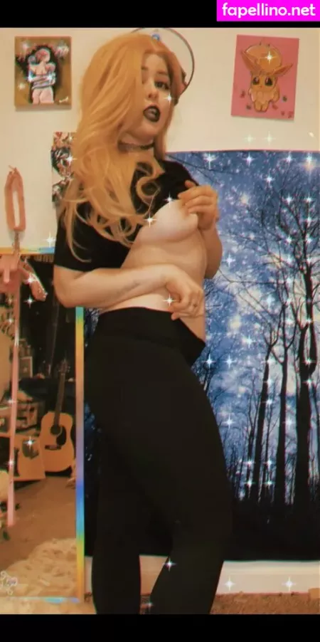 Spoiledxobrat OnlyFans Thumbnail #0V8sE4osEk