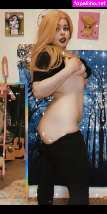 Spoiledxobrat OnlyFans Thumbnail #3QSWqWRxiC